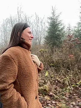 Snapshot of AvaFlowers6 chatting on December 18, 8:08 am AvaFlowers6 online show from December 18, 8:08 am