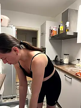 Snapshot of AvaFlowers6 chatting on January 18, 10:40 am AvaFlowers6 online show from January 18, 10:40 am