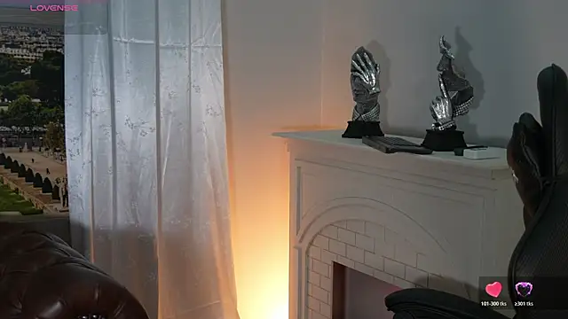 Snapshot of katia_foxxx_ chatting on June 17, 5:34 pm katia foxxx online show from June 17, 5:34 pm