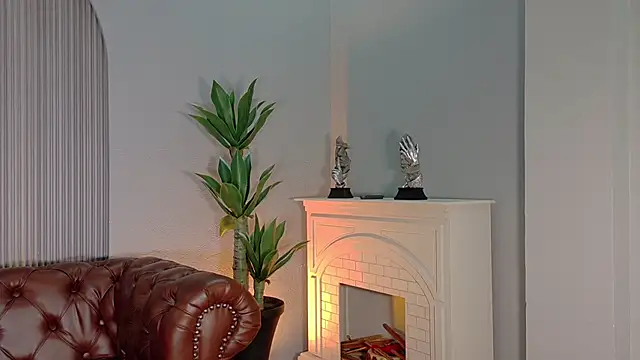 Snapshot of katia_foxxx_ chatting on July 1, 5:35 pm katia foxxx online show from July 1, 5:35 pm