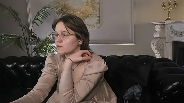 Rada Woods online show from March 10, 3:52 pm