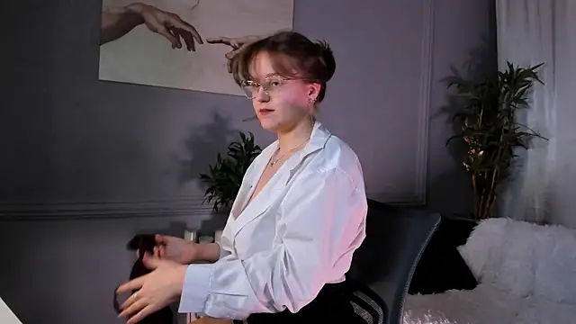 Rada Woods online show from March 7, 11:49 pm