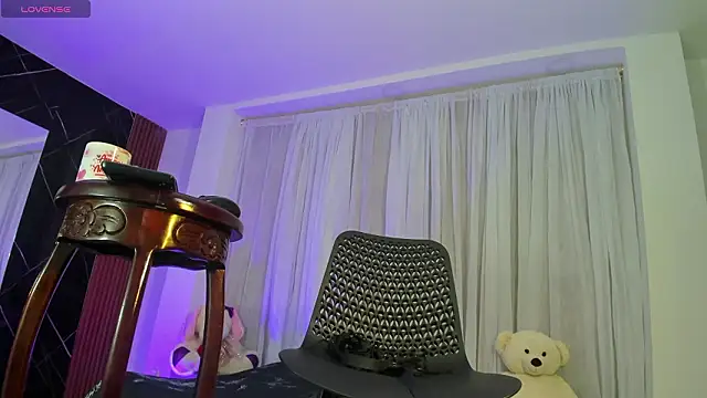 Madison Cambell online show from March 25, 5:23 pm