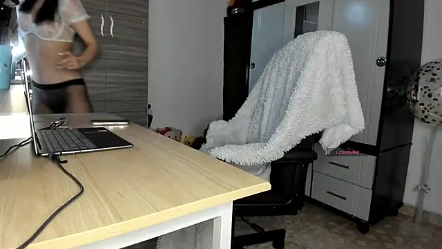 MollyCraft online show from December 2, 7:15 pm