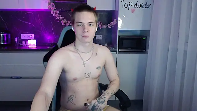 yourlildemon online show from March 13, 7:19 pm