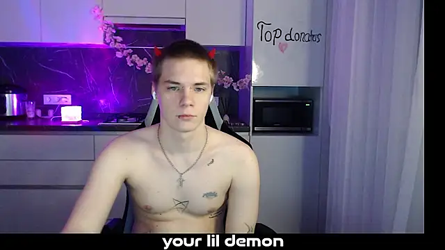 yourlildemon online show from March 11, 6:24 pm