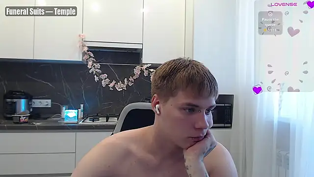 yourlildemon online show from June 17, 3:44 pm