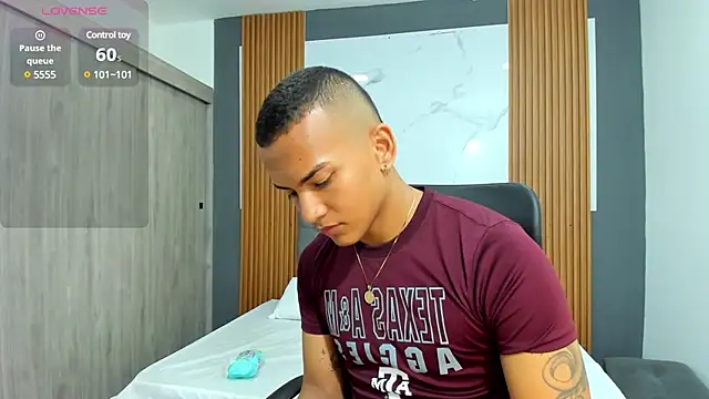 Rafa2004Cruz online show from February 18, 3:41 pm