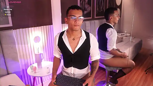 Rafa2004Cruz online show from March 30, 12:39 pm