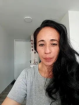 Coeur de luxure online show from September 18, 6:22 pm