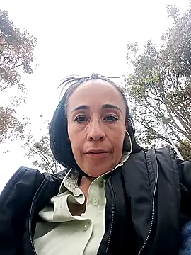 Coeur de luxure online show from October 14, 6:19 pm