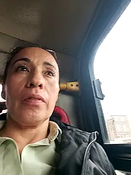 Coeur de luxure online show from April 14, 6:13 pm