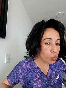 Coeur de luxure online show from November 5, 7:06 pm