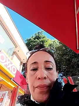 Coeur de luxure online show from January 7, 1:38 pm