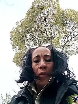 Coeur de luxure online show from February 14, 1:55 pm