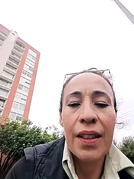 Coeur de luxure online show from January 14, 1:59 pm