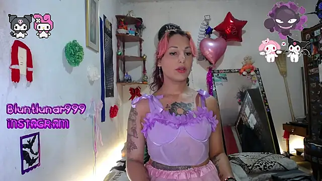 Snapshot of purplekattlyn chatting on March 19, 2:48 am purplekattlyn online show from March 19, 2:48 am