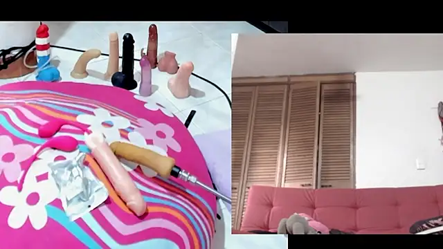 afroditacute15 online show from October 20, 12:06 pm