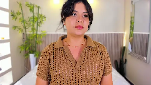 GeorginaReyes online show from July 9, 10:42 pm