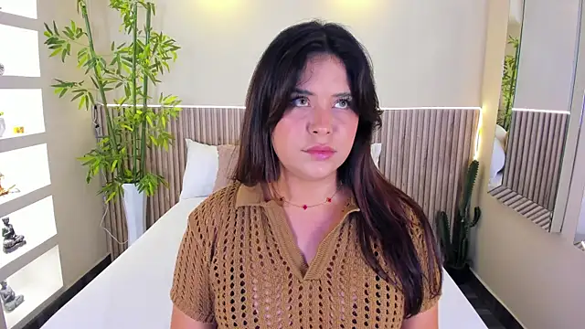 GeorginaReyes online show from July 15, 8:38 pm