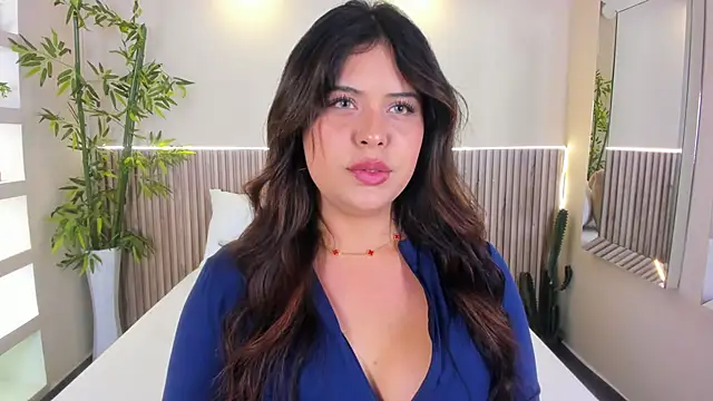 GeorginaReyes online show from May 29, 10:49 pm