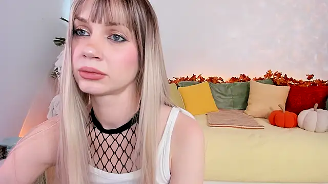 Snapshot of angel_claire chatting on November 1, 8:57 pm angel claire online show from November 1, 8:57 pm