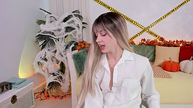 Snapshot of angel_claire chatting on October 24, 10:31 pm angel claire online show from October 24, 10:31 pm