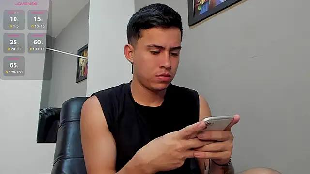 mattiwsmorris  online show from March 10, 11:47 am