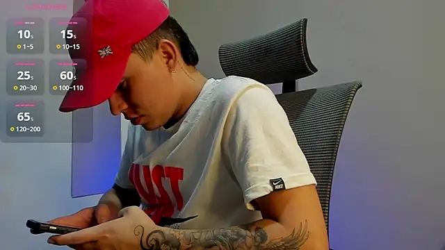 mattiwsmorris  online show from November 25, 12:44 am