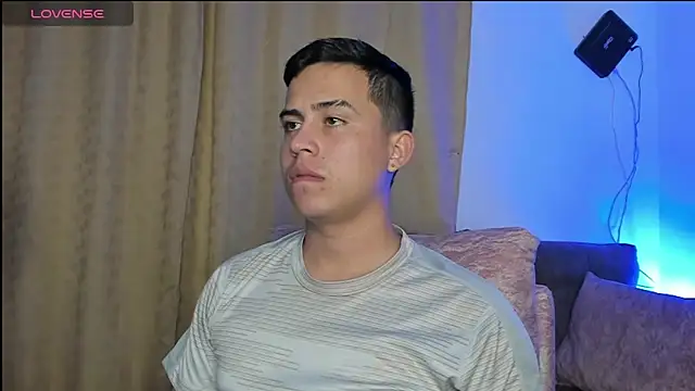 mattiwsmorris  online show from February 27, 3:40 am