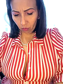 Mrsvictoriaaa online show from February 16, 7:56 pm