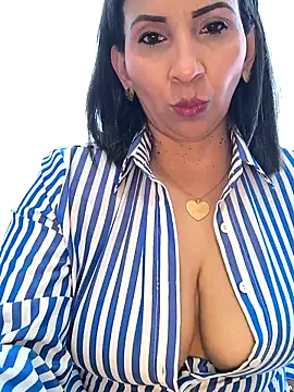 Mrsvictoriaaa online show from October 11, 7:15 pm
