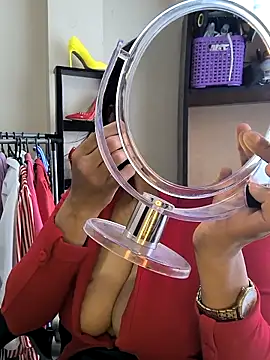 Mrsvictoriaaa online show from April 4, 7:53 pm