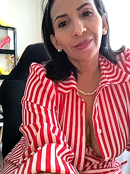 Mrsvictoriaaa online show from April 30, 8:38 pm