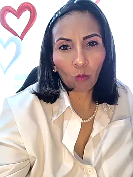 Mrsvictoriaaa online show from February 7, 7:11 pm