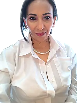 Mrsvictoriaaa online show from October 10, 8:09 pm