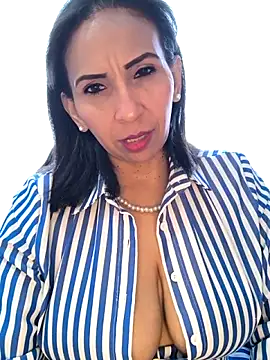 Mrsvictoriaaa online show from March 11, 7:41 pm