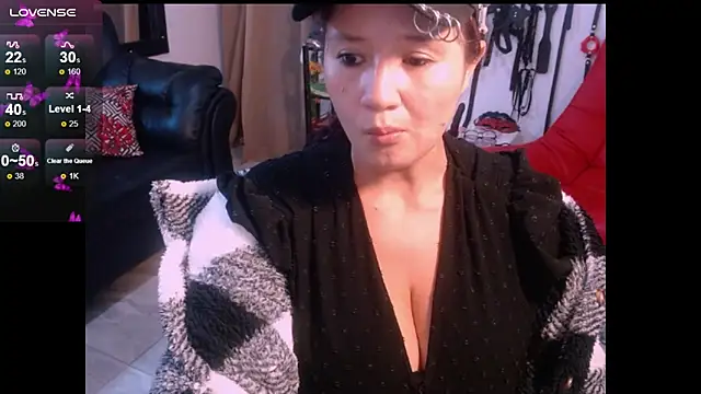 Snapshot of emily1_rosse chatting on November 16, 11:08 pm emily1 rosse online show from November 16, 11:08 pm