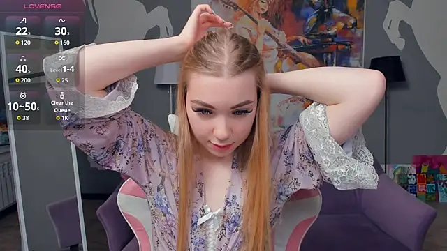 FloraBonde online show from November 7, 10:31 am