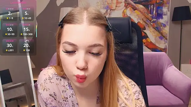 FloraBonde online show from November 28, 10:37 am