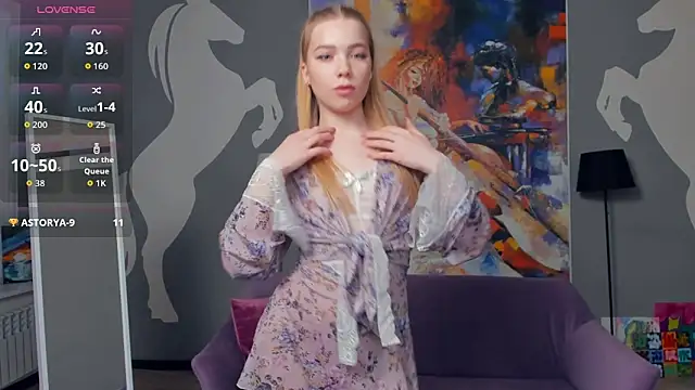 FloraBonde online show from October 23, 10:58 am