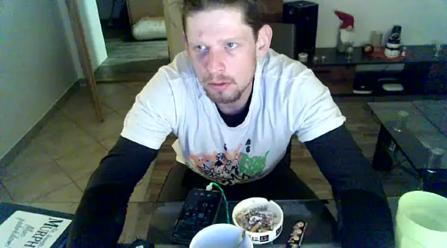 Snapshot of VickyDevilEU chatting on December 7, 1:19 am VickyDevilEU online show from December 7, 1:19 am