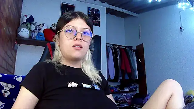 Emily  katz online show from March 17, 9:46 pm