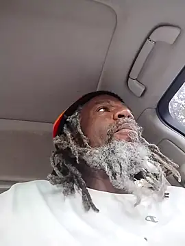 Snapshot of KingSlim56 chatting on October 4, 10:11 pm KingSlim56 online show from October 4, 10:11 pm