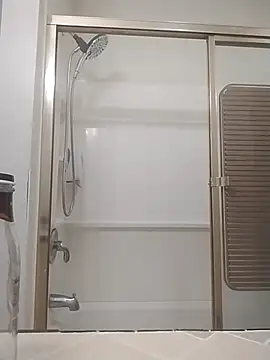 Snapshot of KingSlim56 chatting on September 30, 2:01 pm KingSlim56 online show from September 30, 2:01 pm