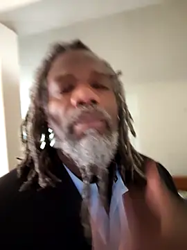 Snapshot of KingSlim56 chatting on November 27, 9:26 pm KingSlim56 online show from November 27, 9:26 pm