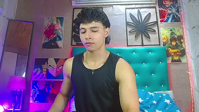 LiamAndrewzz online show from October 19, 5:16 pm