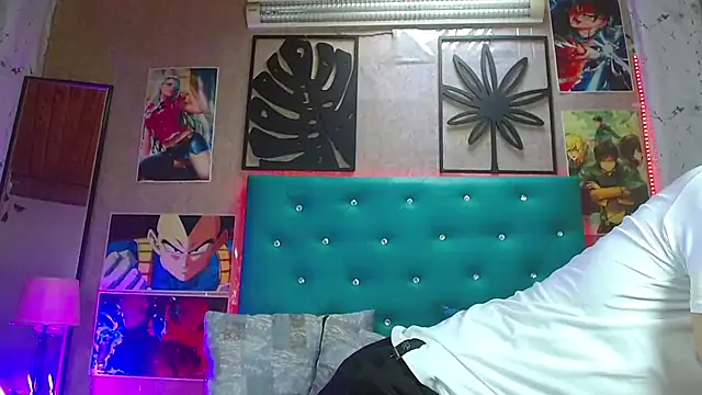 LiamAndrewzz online show from November 27, 4:51 pm