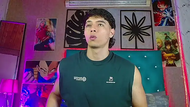 LiamAndrewzz online show from April 9, 4:58 am