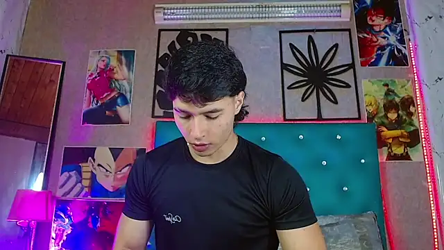 LiamAndrewzz online show from May 23, 5:50 am